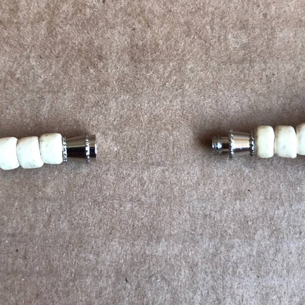 Shell necklace - Picture 3 of 3